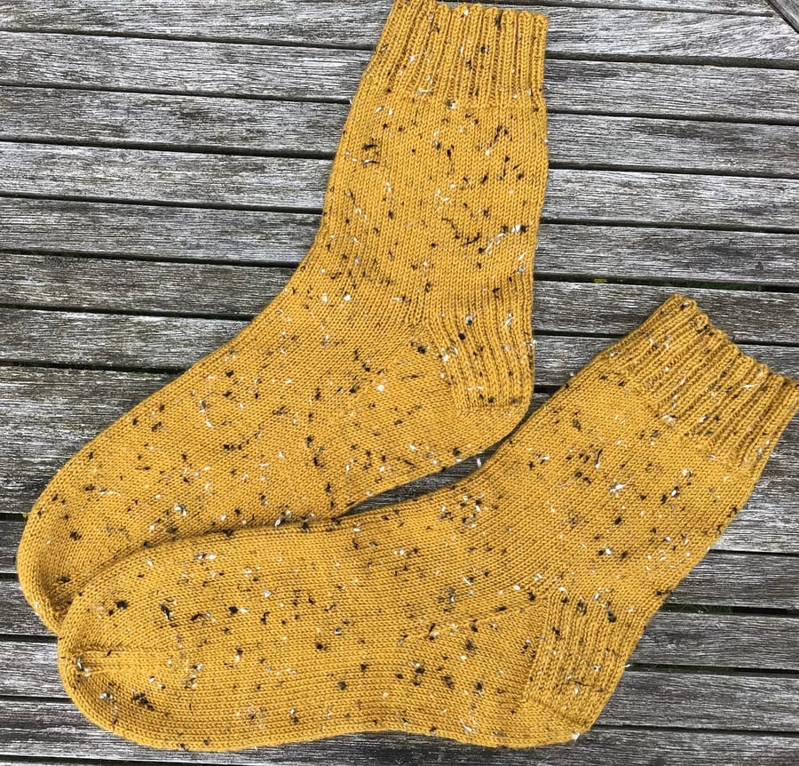 Handknitted socks, yellow tweed wool, UK 8-9 EUR 42-43, men’s gift