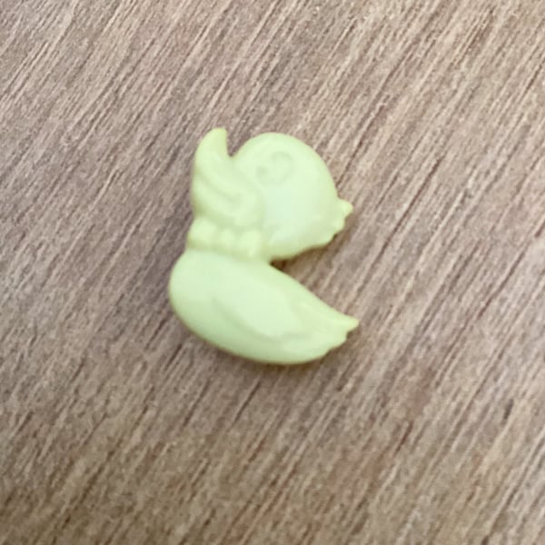 Yellow baby duck buttons for knitting and crochet 17mm