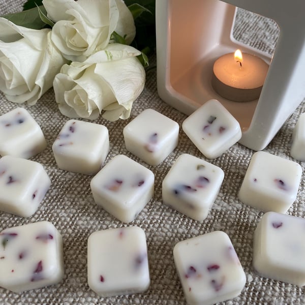 Soy Wax Melts Botanical Handmade Fragrance of Your Choice 9pcs Pack Customizable