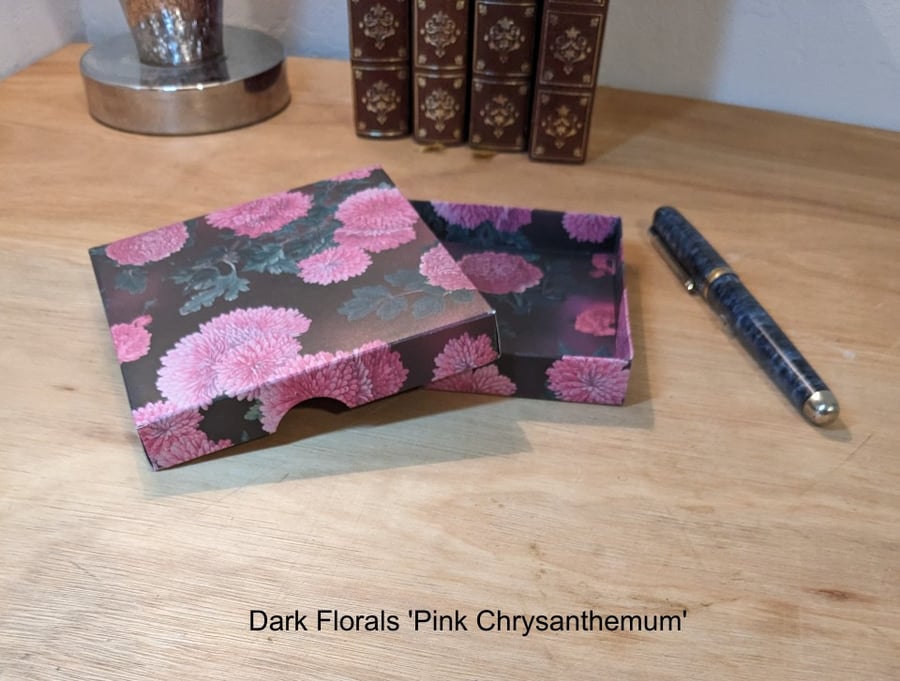 Two ultra-thin gift boxes - Dark Florals  'Pink Chrysanthemum' and 'Geraniums'