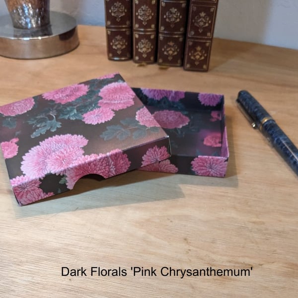 Two ultra-thin gift boxes - Dark Florals  'Pink Chrysanthemum' and 'Geraniums'
