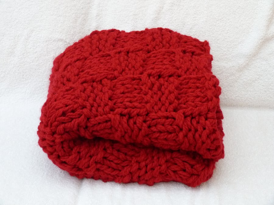 Red Extreme Knit Blanket in Basket Weave Stitch. Super Chunky Blanket.