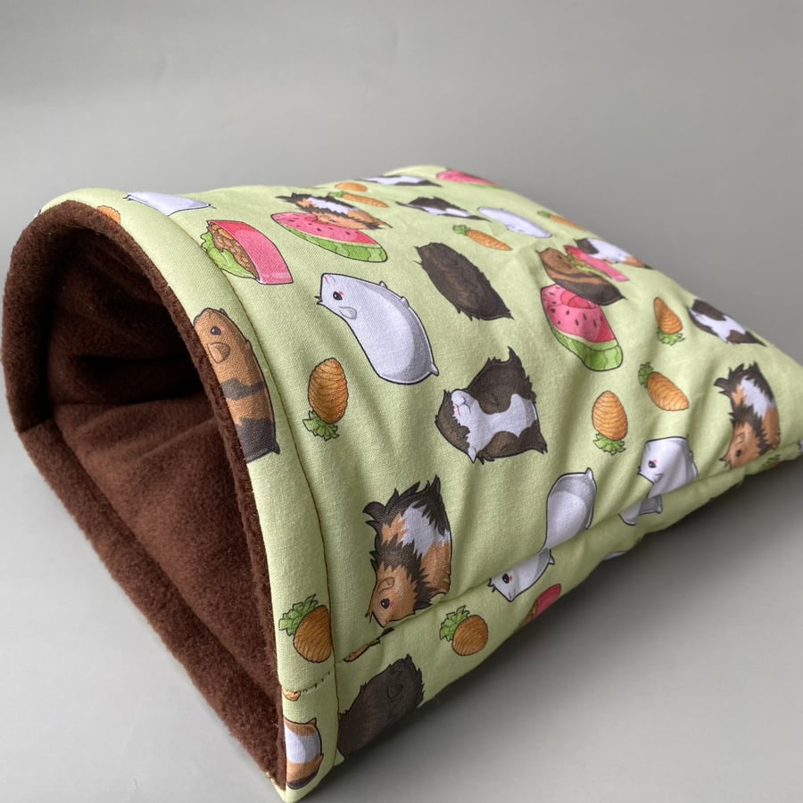LARGE Guinea Pigs cosy snuggle cave. Fleece pet bed. Stay open padded cave.