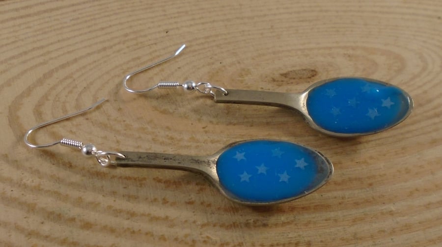 Upcycled Silver Plated Blue Glow Star Sugar Tong Spoon Earrings SPE102003