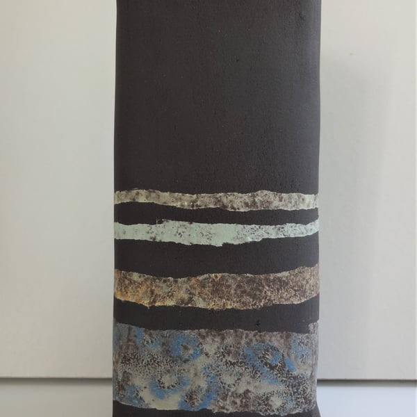 Ewen - black stoneware ceramic vase