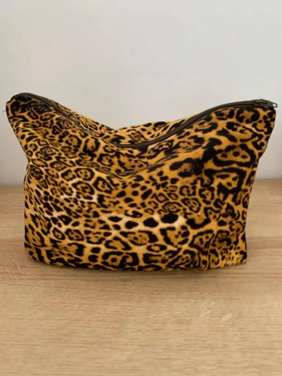 Leopard print make up Bag
