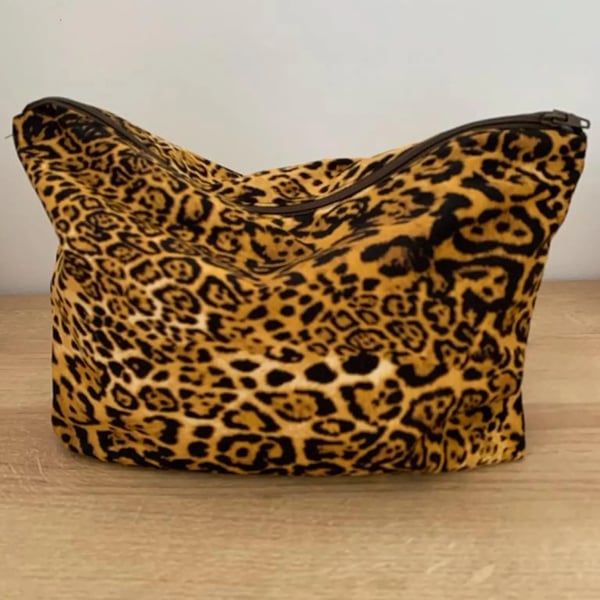 Leopard print make up Bag