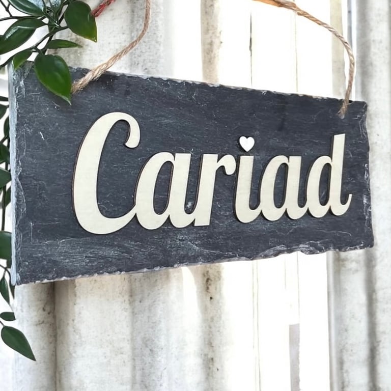 Reclaimed Slate “Cariad” Hanging Sign – Welsh Love Wall Decor. Rustic Home