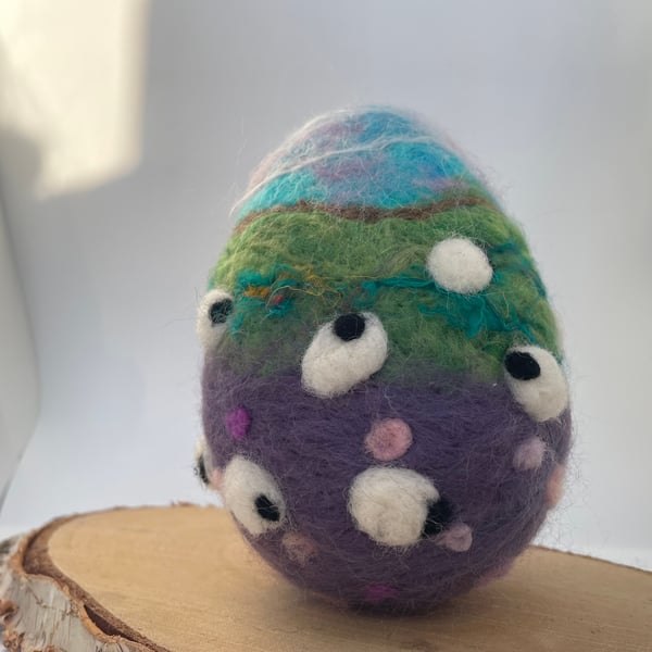 BIG Felted Easter Egg, Needle Felt Easter Decoration,SHEEP ON THE MEADOW