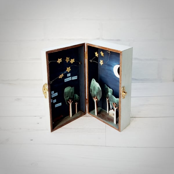 Secret Forest Box, Diorama in a Box, Enchanted Wood, Miniature Woodland Scene