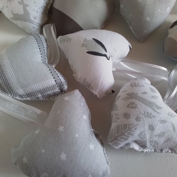Heart. Hanging decoration. Fabric heart. Ref 499