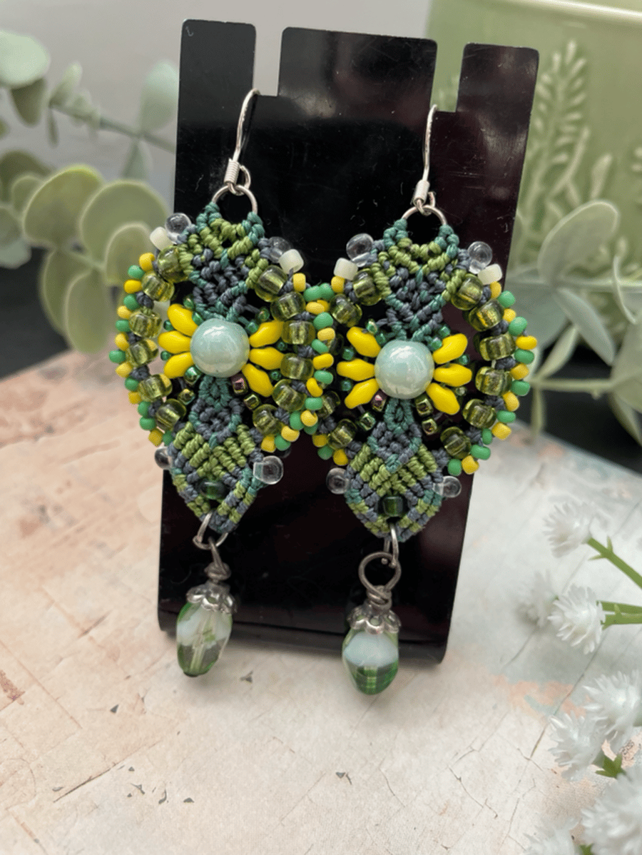 Earrings, dangle earrings, beaded earrings, boho earrings, drop earrings