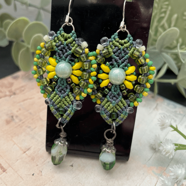 Earrings, dangle earrings, beaded earrings, boho earrings, drop earrings
