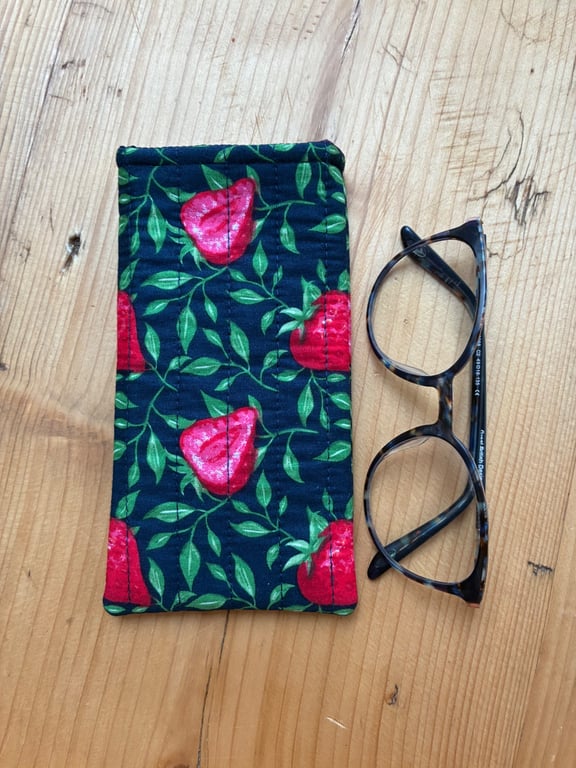 Strawberry Print Quilted Fabric Glasses Case