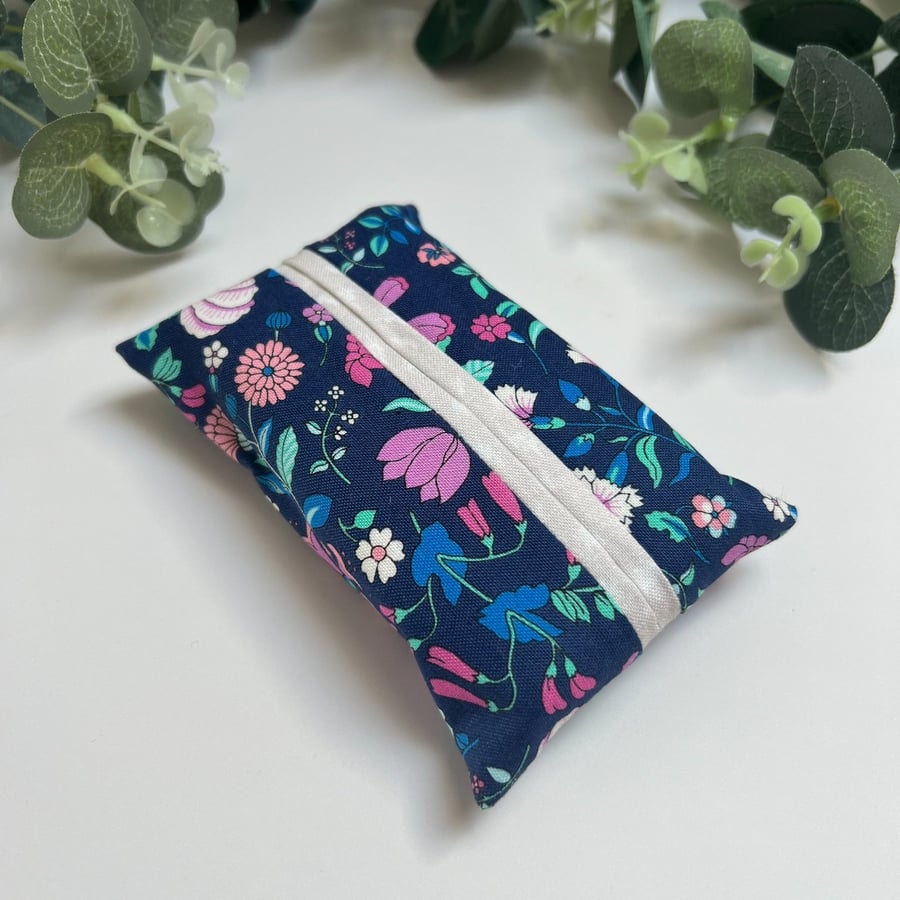 Tissue Holder: Blue Floral