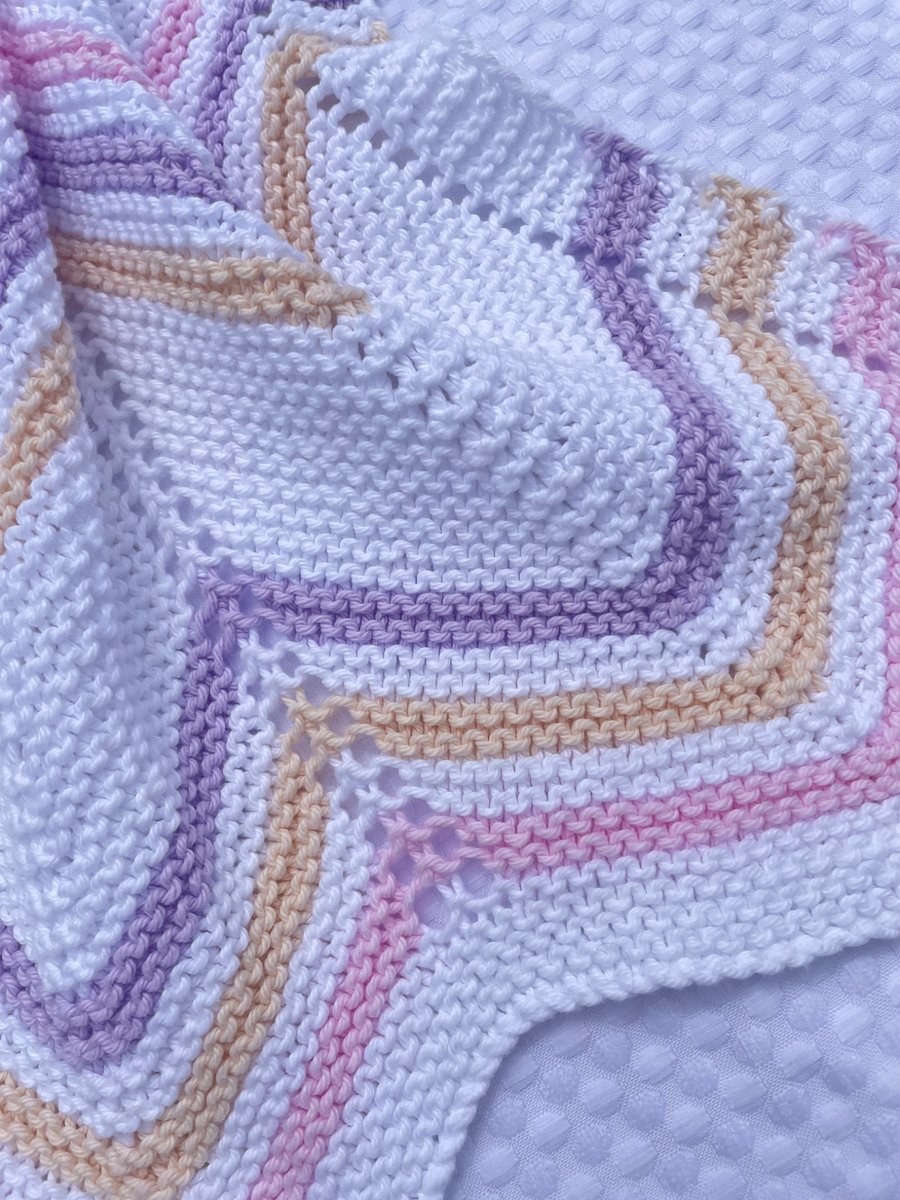 Summer pastels. Hand knitted baby blanket in 100% cotton. 