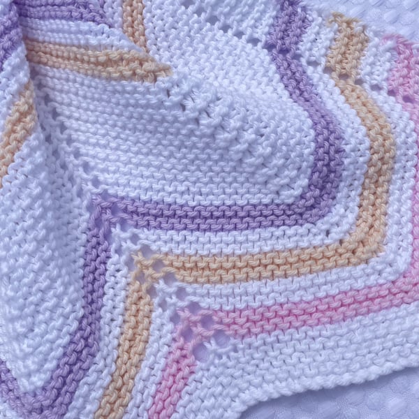Summer pastels. Hand knitted baby blanket in 100% cotton. 