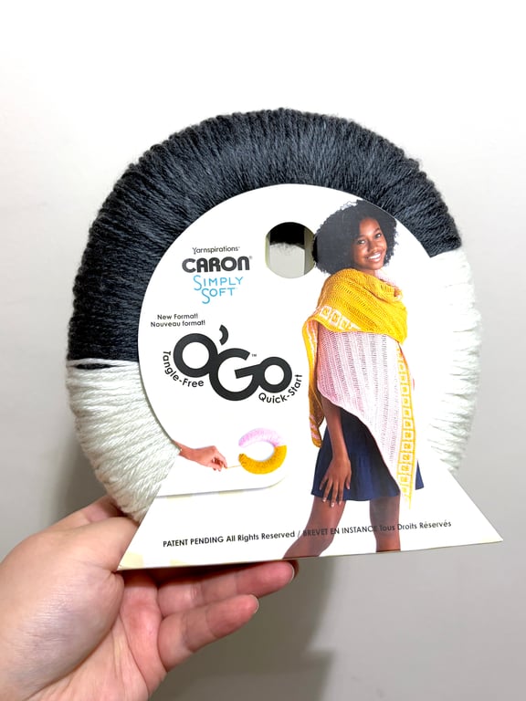 1 Pack x 141g CARON Simply Soft O'GO 100% Acrylic : Graphite - White