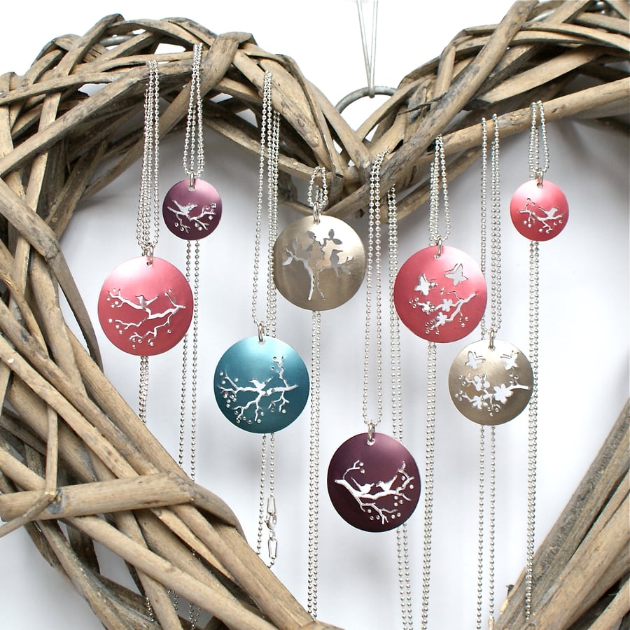 Lovebirds nature tag necklace - champagne
