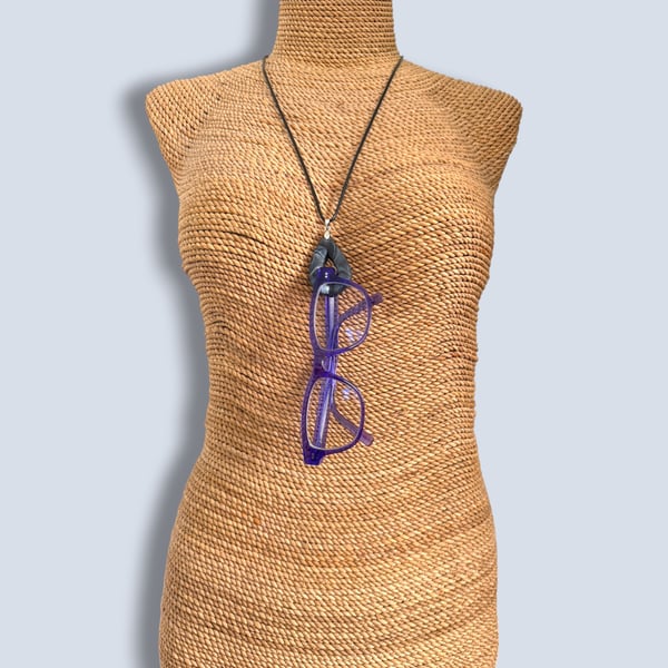 Black Marbled Glasses Holder Necklace Teardrop Opening Pendant