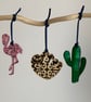 Pink mirrored acrylic flamingo decoration - Image 4