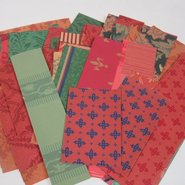 Mixed Small Sanderson Designs Red Green Wallpaper Craft Pack