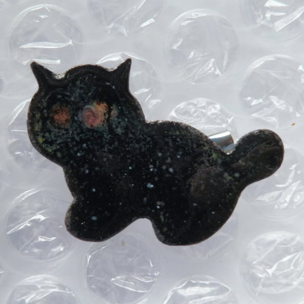 enamelled black cat brooch