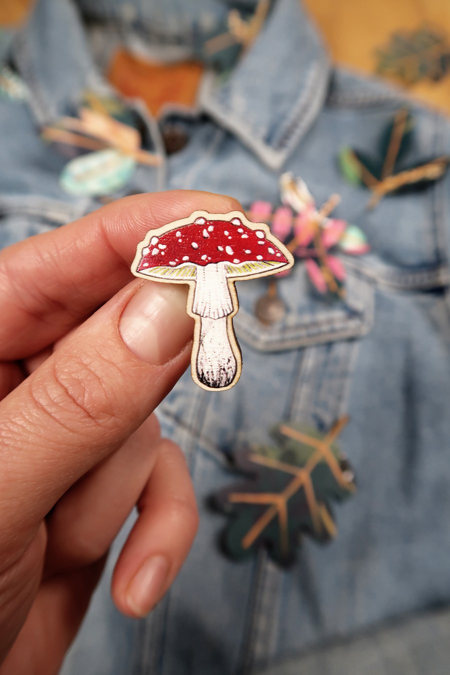 Toadsttool wooden pin badge, amanita muscaria brooch, wild mushroom.