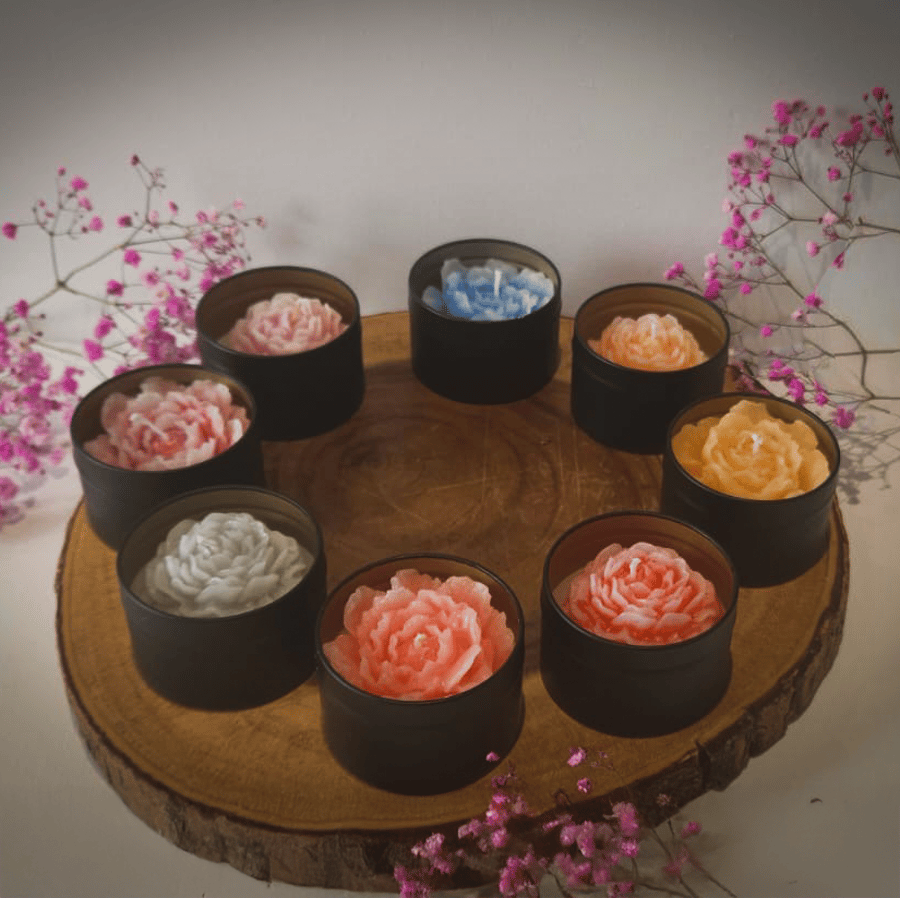 Selection of Scented Flower Candles (x5)