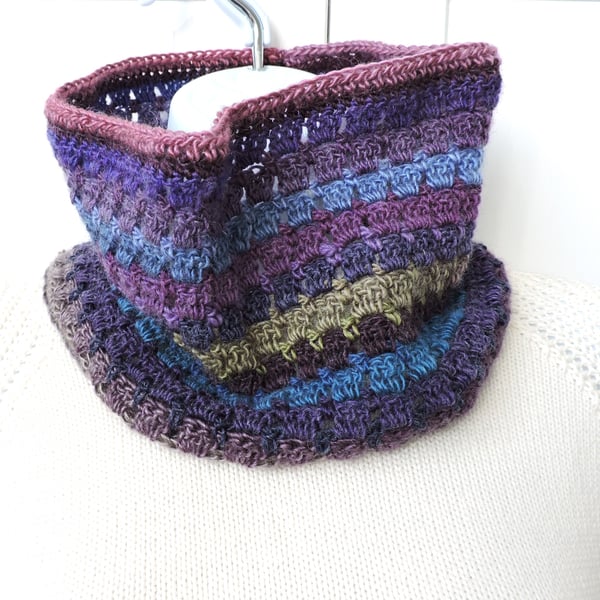 Sale Neck Warmer Cowl   Crochet 