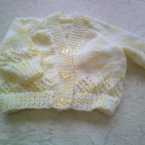 16 Inch Lemon and White Random V Neck Cardigan
