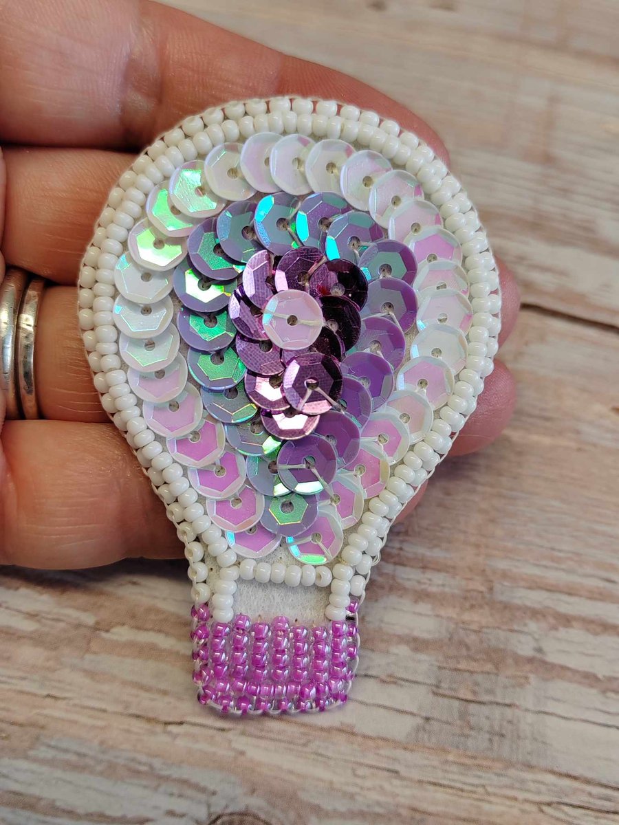 Bead embroidery Air Balloon - Pendant or Brooch