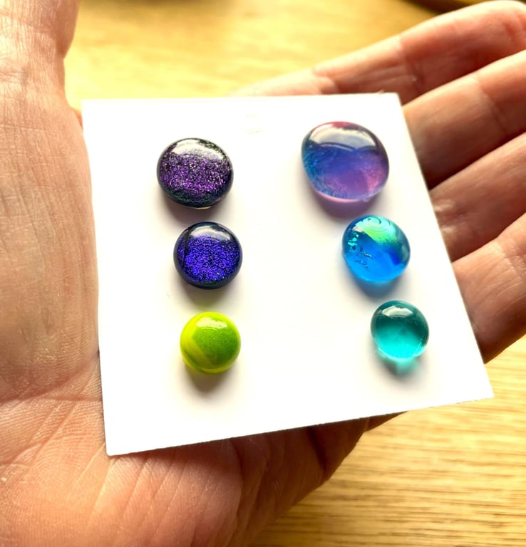 Six fused glass cabachons for jewellery making