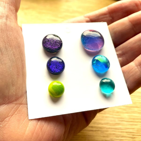 Six fused glass cabachons for jewellery making