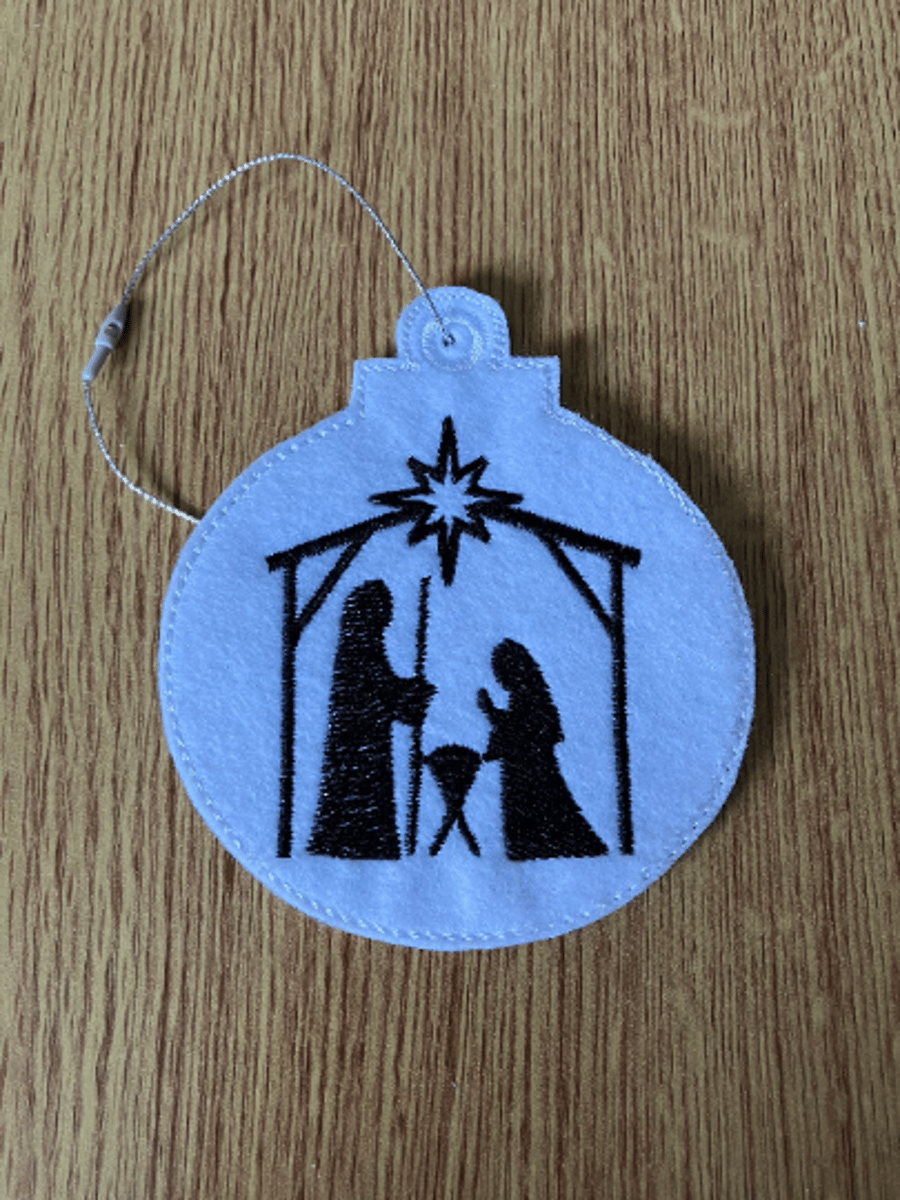812. Holy Family Christmas tree hanging ornament.