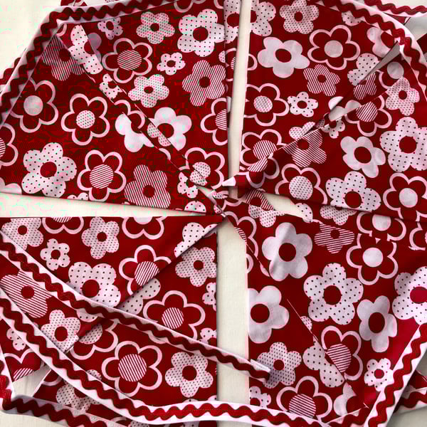 Handmade retro style flower bunting