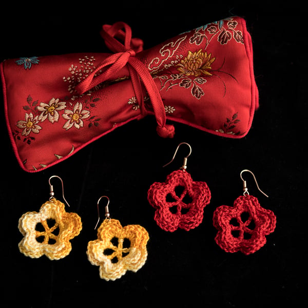 Crochet  pretty flower earrings