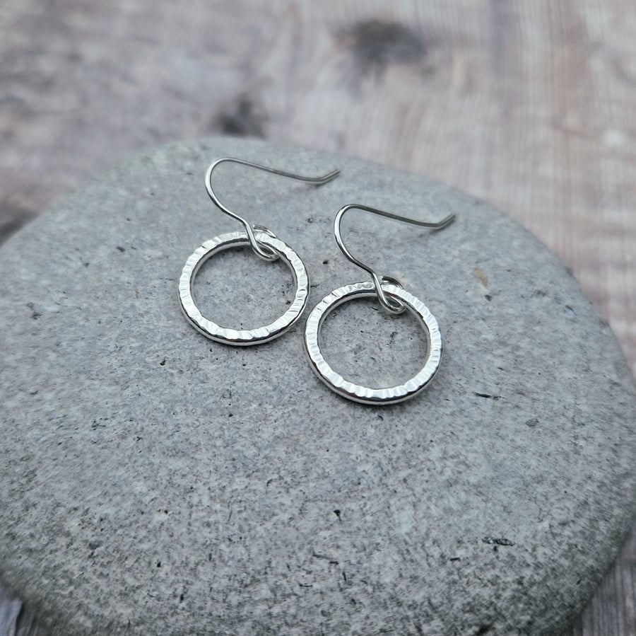Sterling Silver Round Textured Circle Hoop Earrings