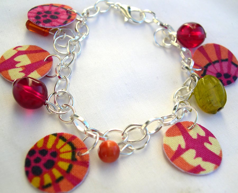 Silver Plated Hardened Abstract Charm Bracelet with Glass and Resin Beads