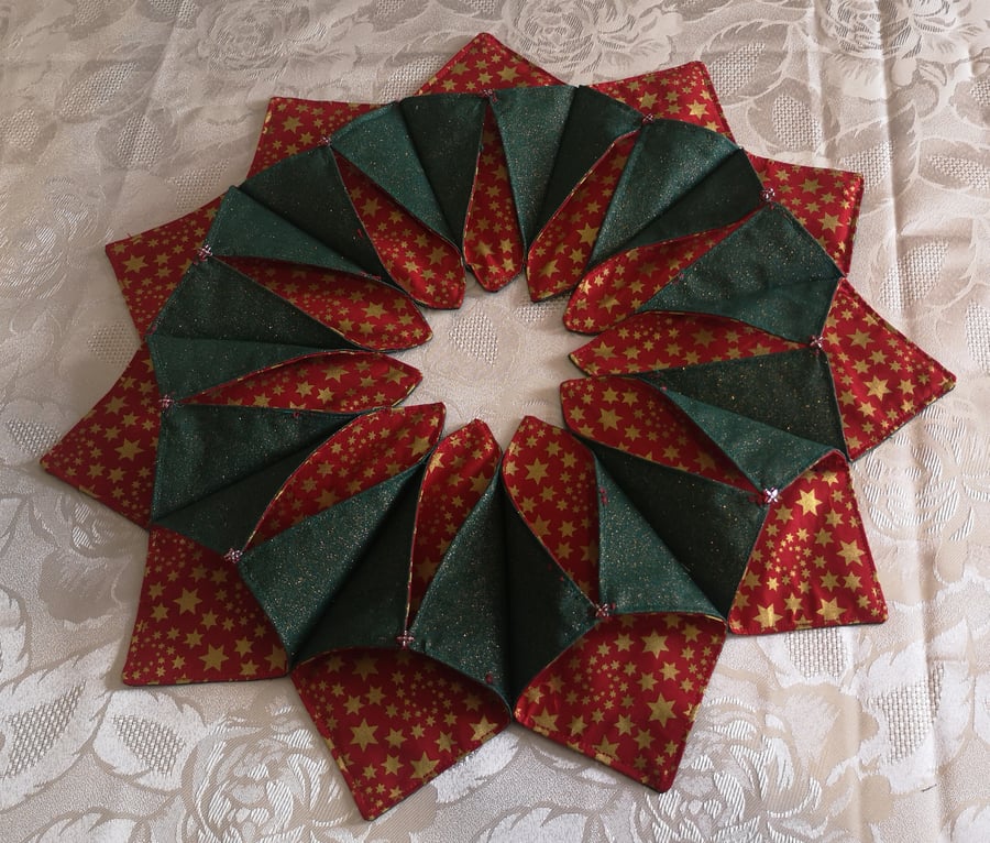 Christmas dish, candle fabric table centre