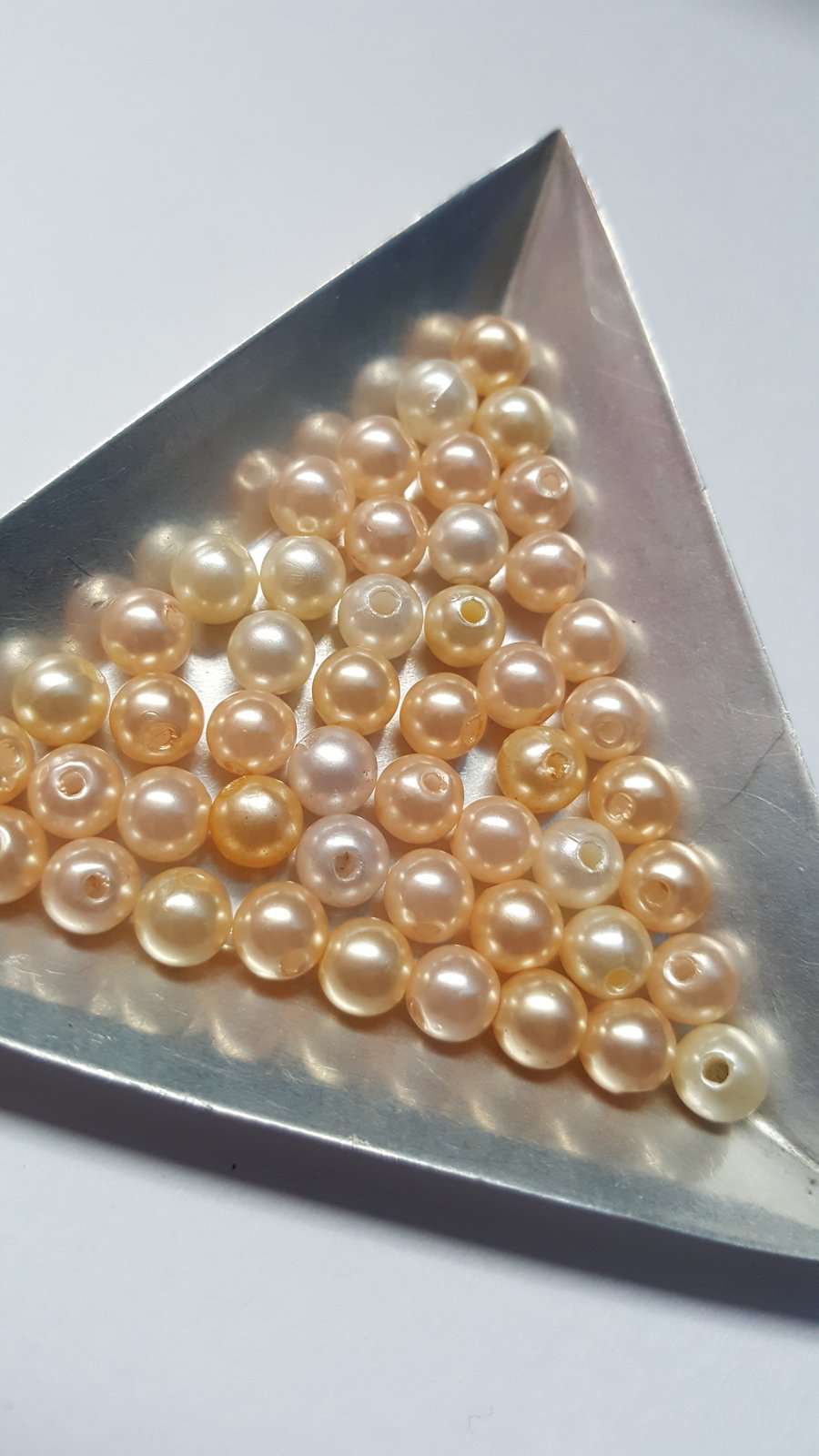 50 x Acrylic Pearl Beads - Round - 6mm - Butter Mix 
