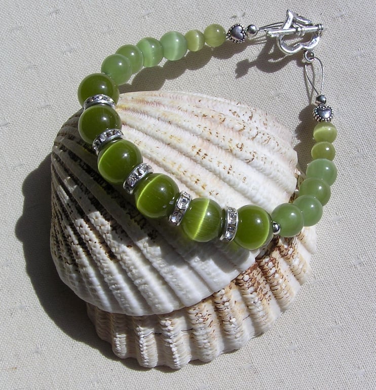 Green Peridot Crystal Gemstone Beaded Bracelet "Green Dazzle" 