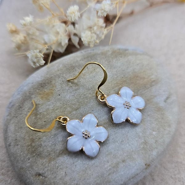 gold plated hypoallergenic white sakura blossom earrings 