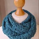 Lacy infinity circle scarf in wool and silk, colour Kensington