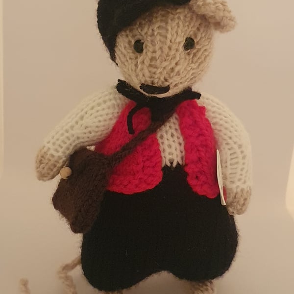 Hand Knitted Mouse - Gabriel