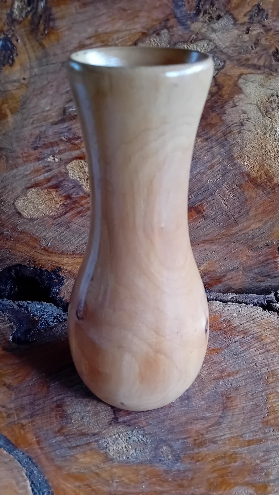 Handturned vase. 