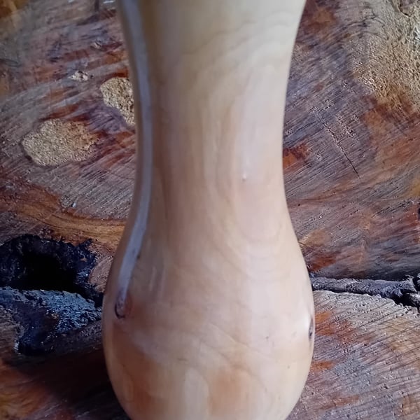 Handturned vase. 