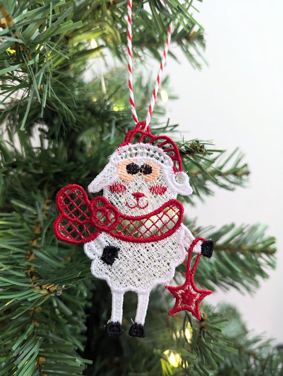 Lace Christmas Sheep Ornament: Machine Embroidery Pet Decoration