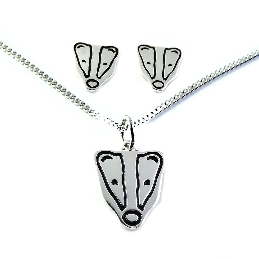 Badger jewellery set - small pendant and stud earrings (sterling silver)