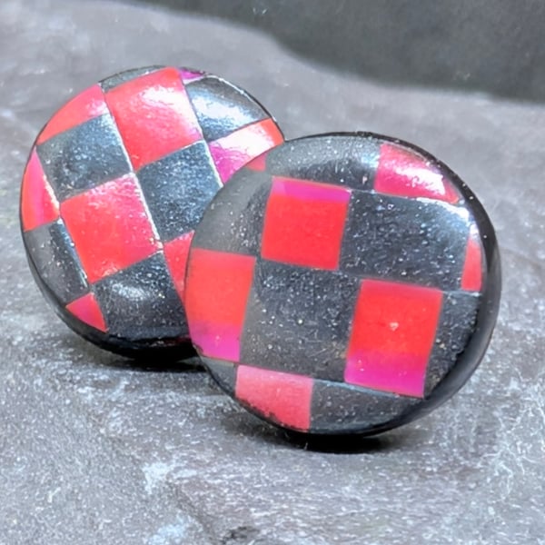 Pink red and black chequerboard small studs